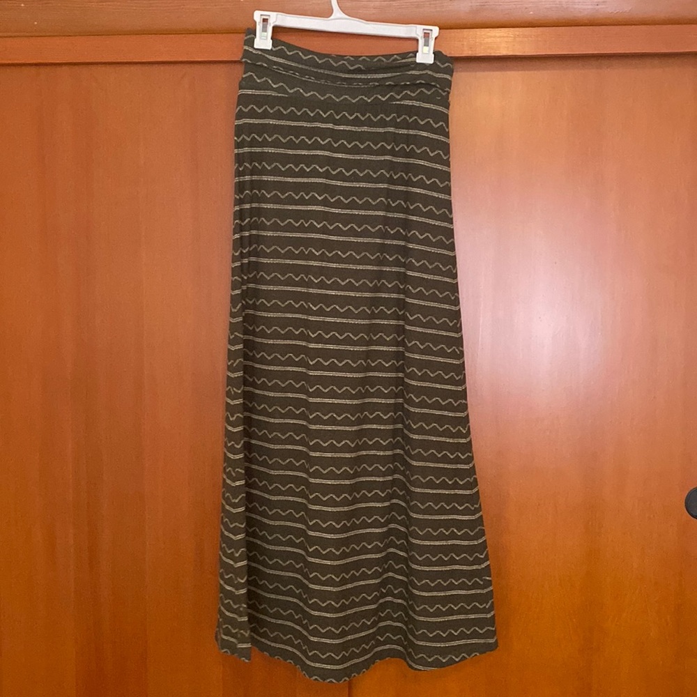 Mossimo maxi skirt